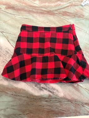 GAP Red and Black Buffalo Plaid Ruffle Hem Skirt